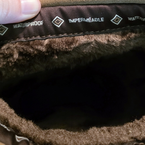 Manitobah Tan Suede Women's Boots (Size 7, Fits Narrow) - Picture 9 of 13